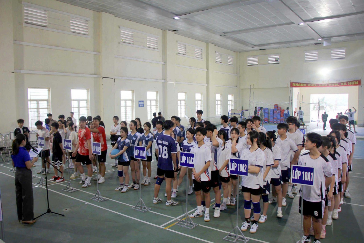Giải Bóng chuyền hơi nam - nữ trường THPT Cô Tô